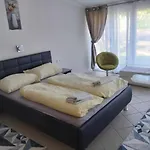 Hullam 아파트 *